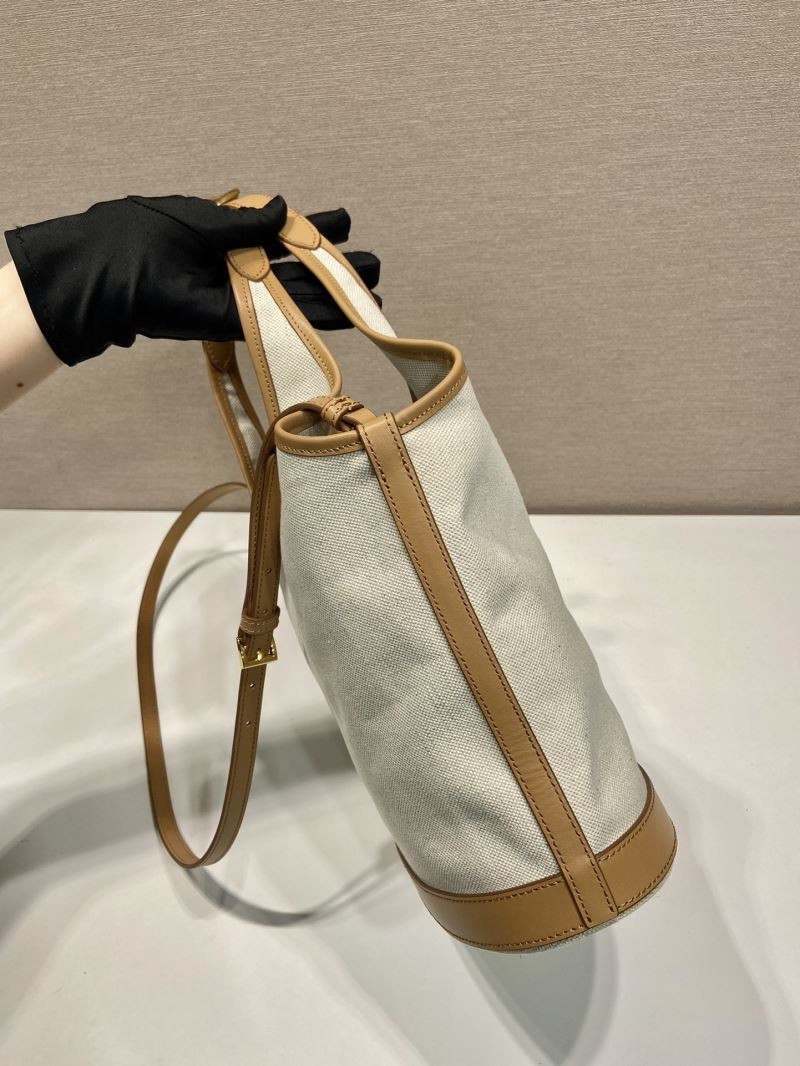 Pra*a tote bags